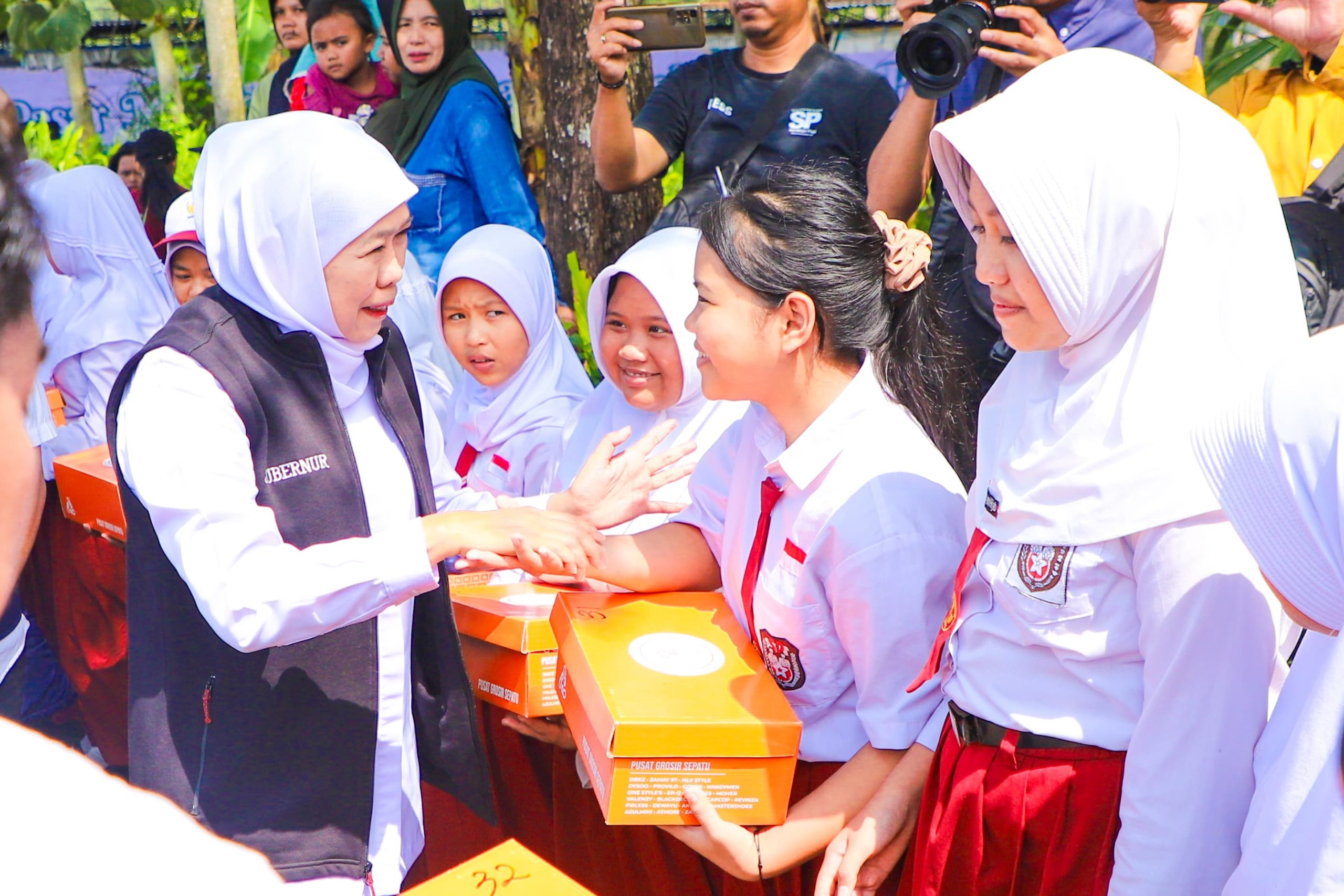 Gubernur Khofifah  Ajak Semua Elemen menghapuskan Pekerja Anak di Jawa Timur