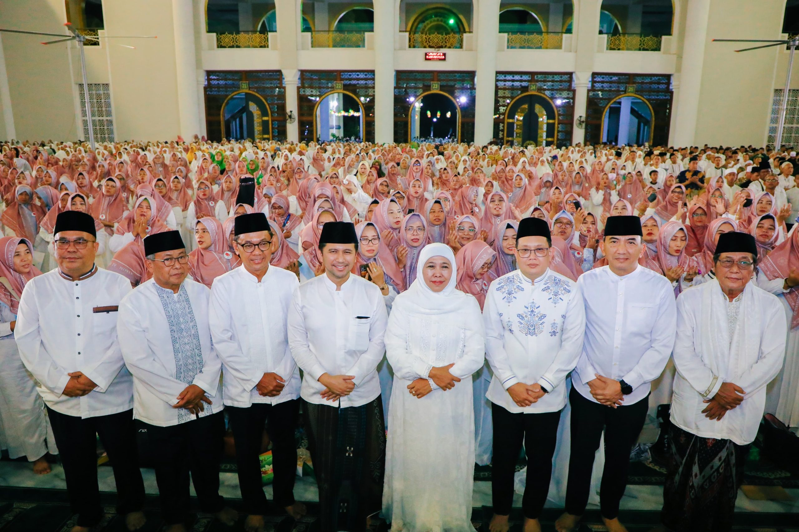 Tutup Tahun 1446 H dan Sambut Tahun Baru 1447 H dengan Doa, Dzikir dan Sholawat, Gubernur Khofifah Ajak Masyarakat Jadi Pribadi Lebih Baik