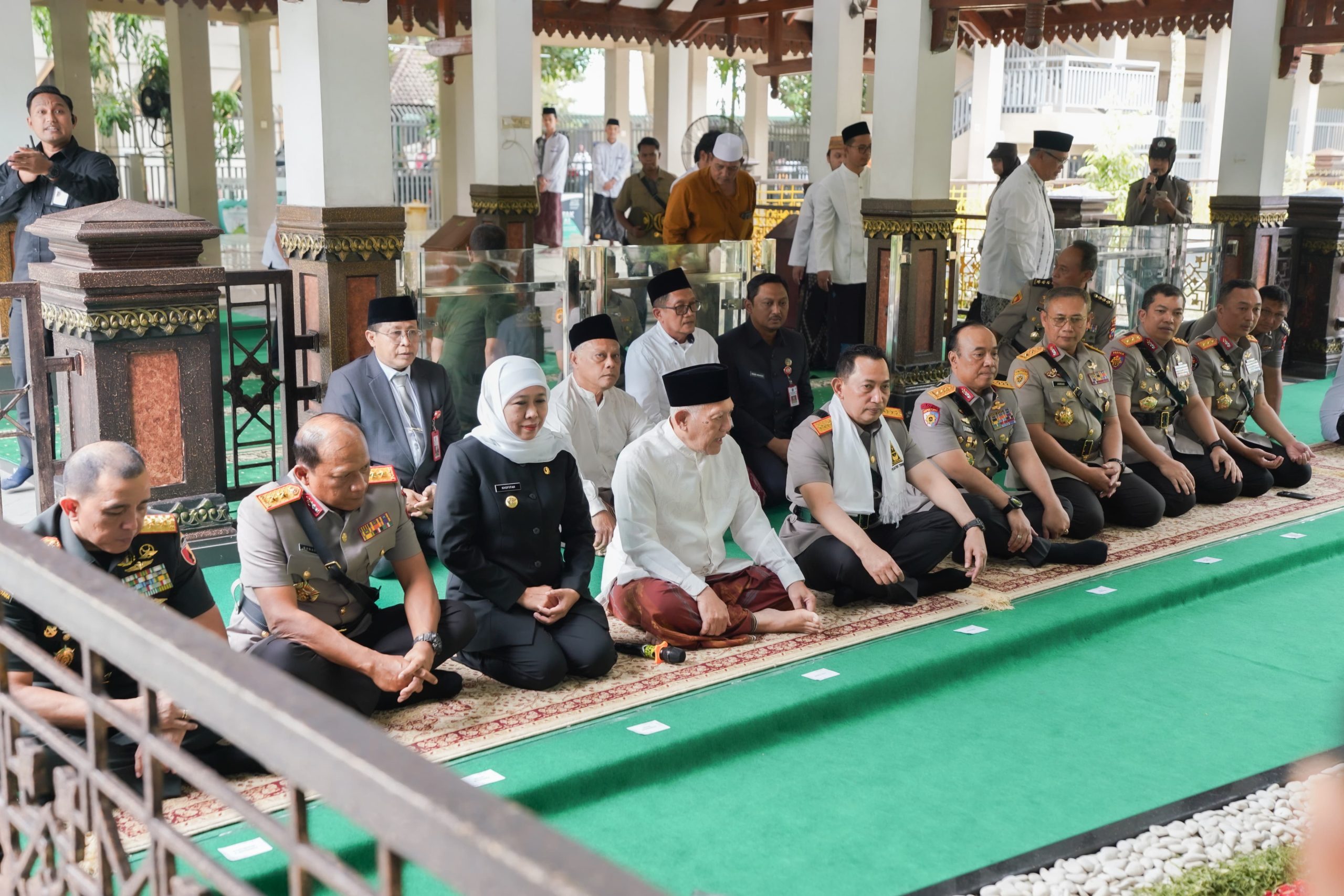 Gubernur Khofifah Dampingi Kapolri Ziarah Makam Bung Karno: Kuatkan Semangat Nasionalisme, Jaga Persatuan dan Kesatuan NKRI