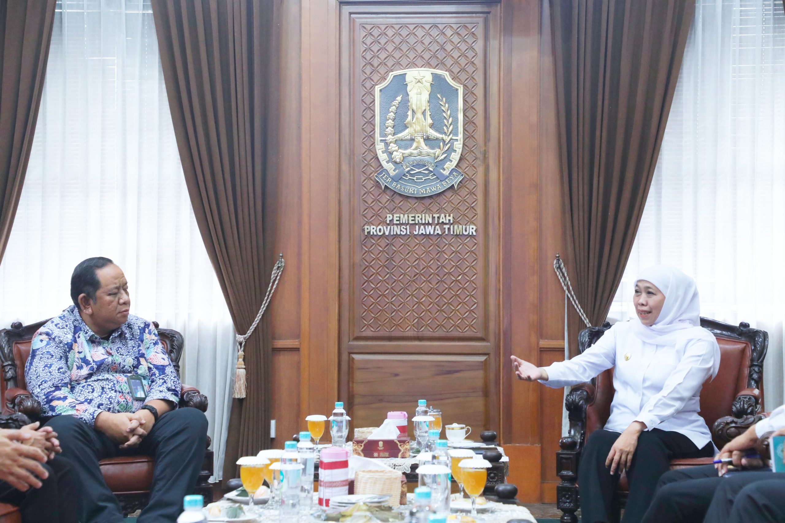 Gubernur Khofifah Kordinasi Dengan Pertamina  Pastikan Distribusi dan Stok BBM di Jember  Aman
