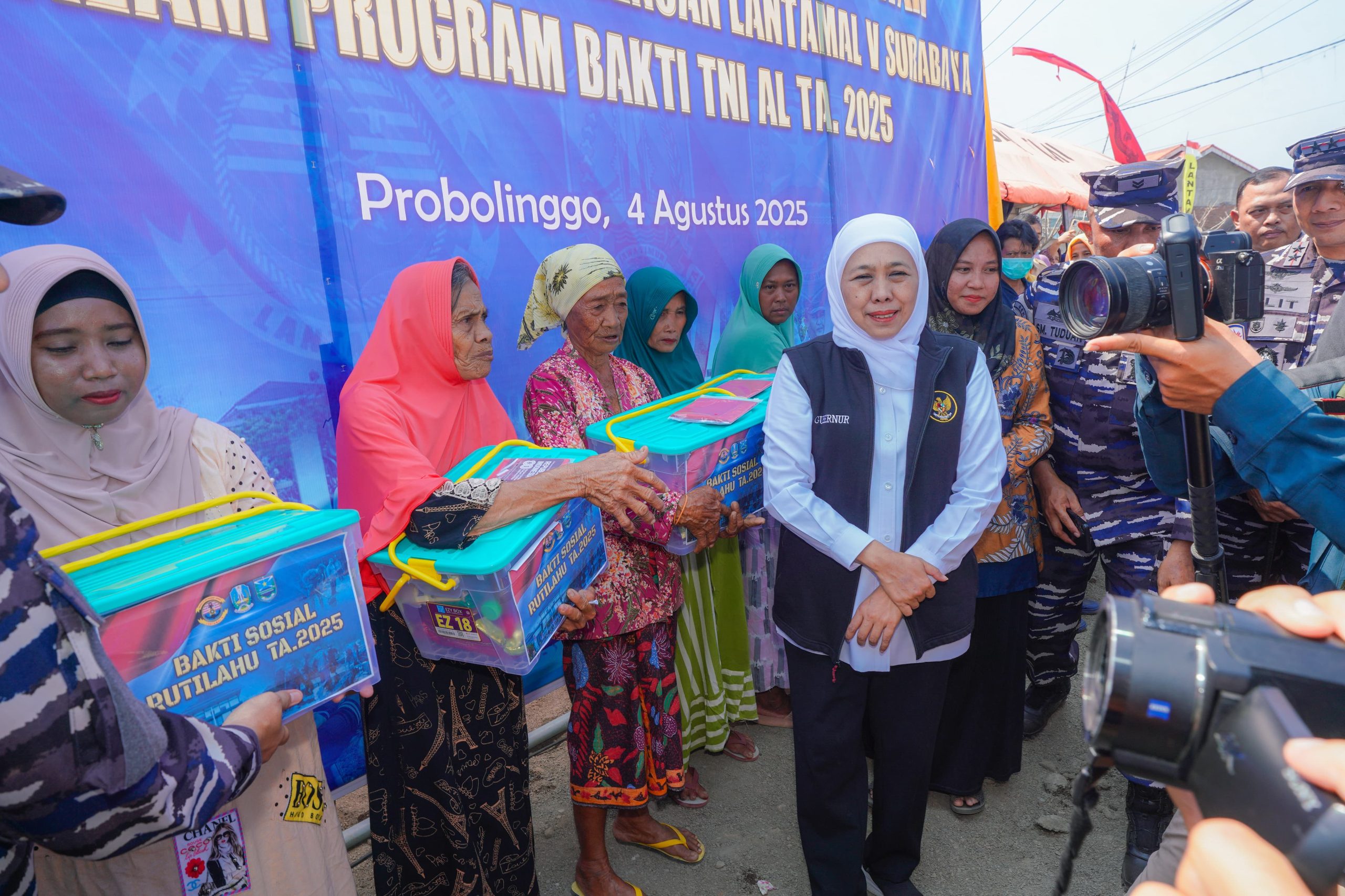 Kolaborasi Dengan Lantamal V Surabaya Dalam Program Rutilahu, Gubernur Khofifah: Capai 8.027 Unit Rumah, Bakti TNI AL Bersama Pemprov Jatim