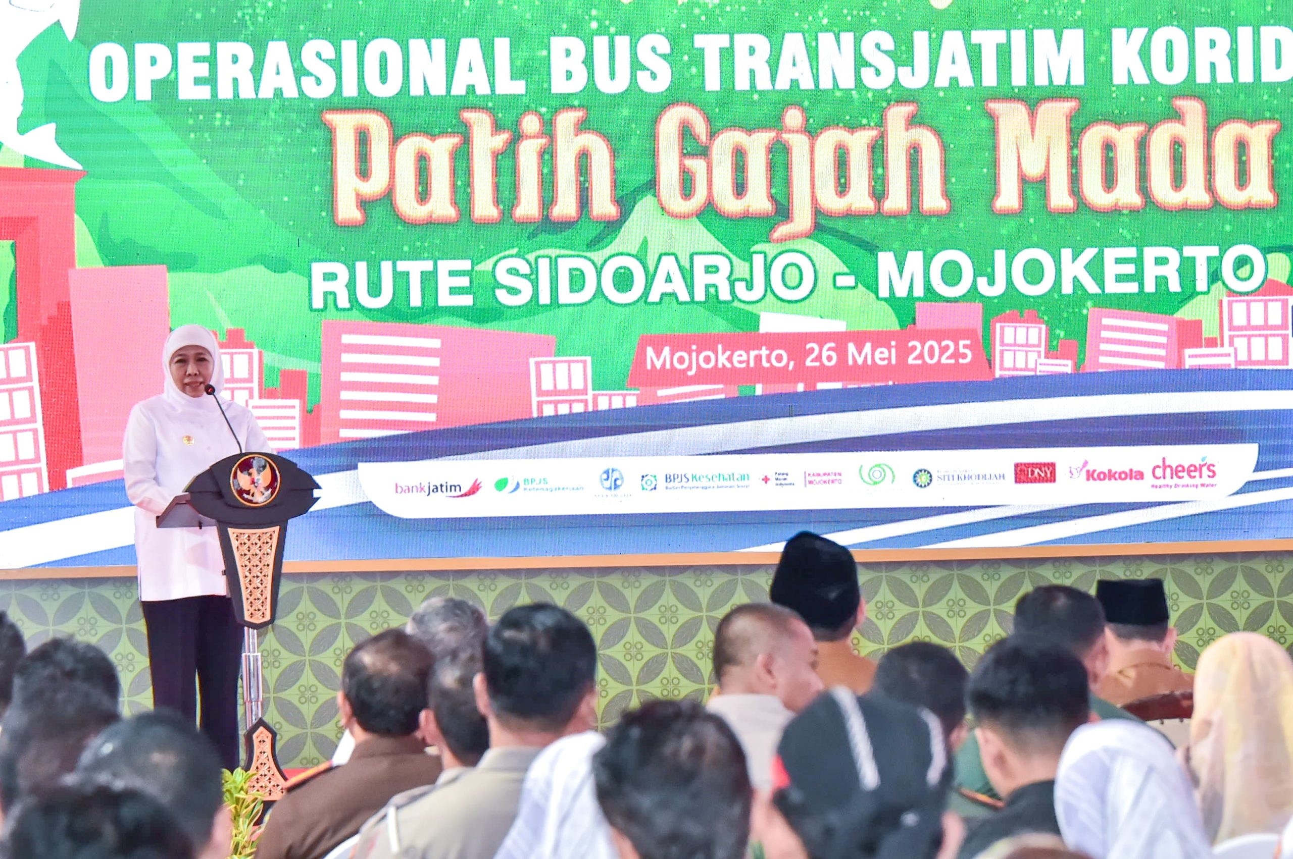 Gubernur Khofifah Gratiskan Bus Trans Jatim Selama 2 Hari Penuh, Kado Istimewa HUT ke-80 RI!