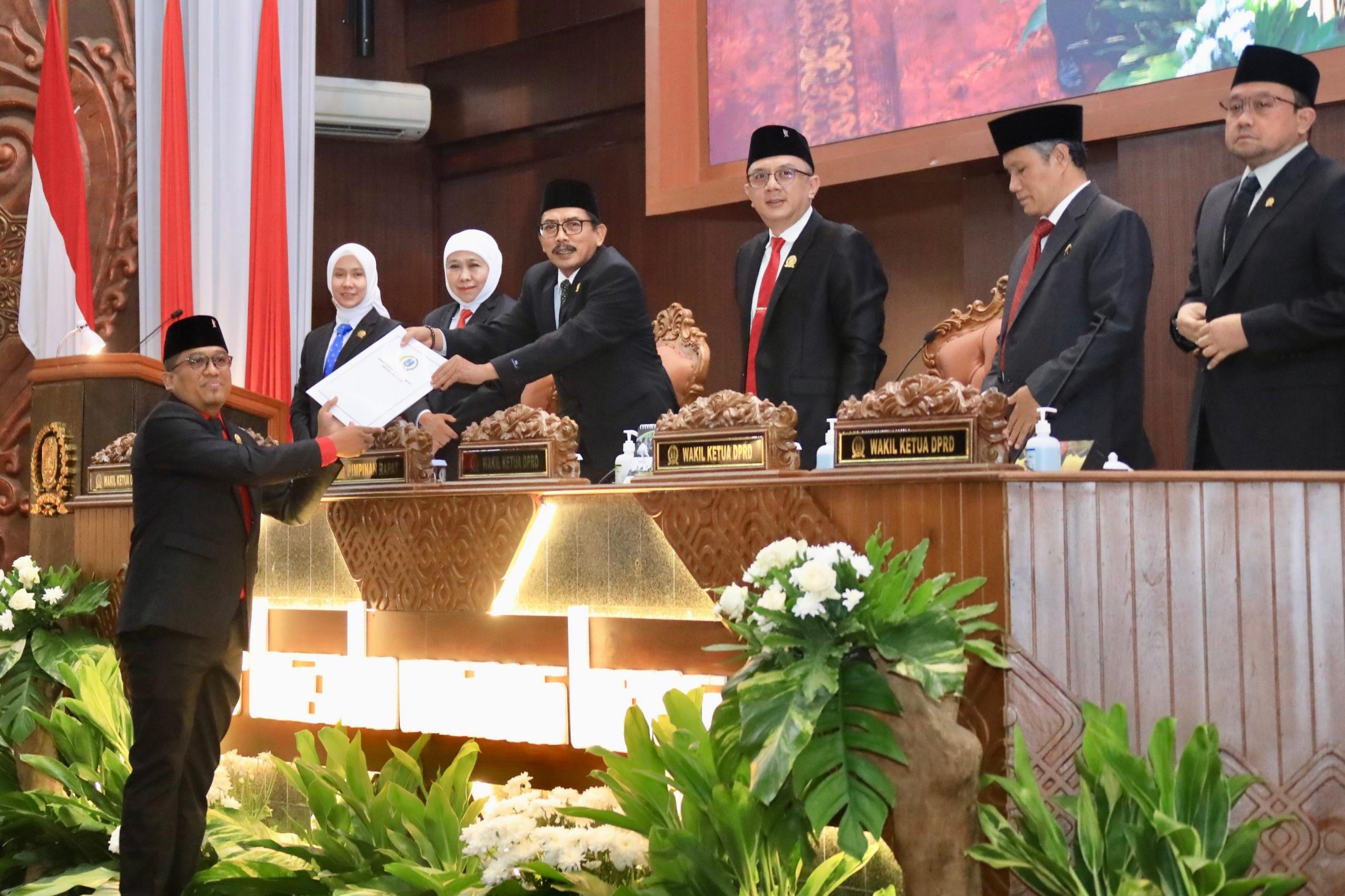 Gubernur Khofifah Dorong Evaluasi Tepat Sasaran, P-APBD 2025 Prioritaskan Layanan Dasar dan Sektor Pertanian