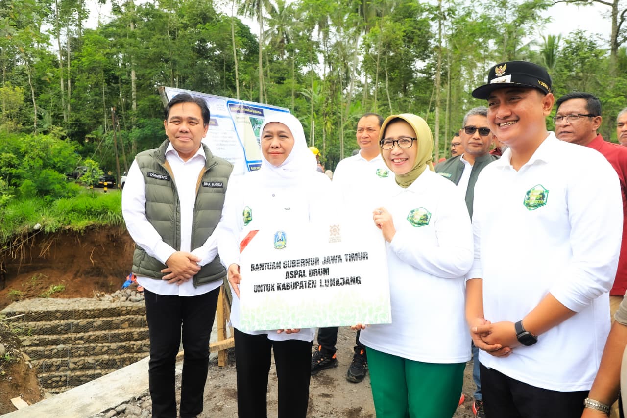 Gubernur Khofifah Pastikan Dua  Jembatan di Kecamatan Senduro –  Lumajang  Selesai Akhir Tahun, Pulihkan Konektivitas Bagi Masyarakat