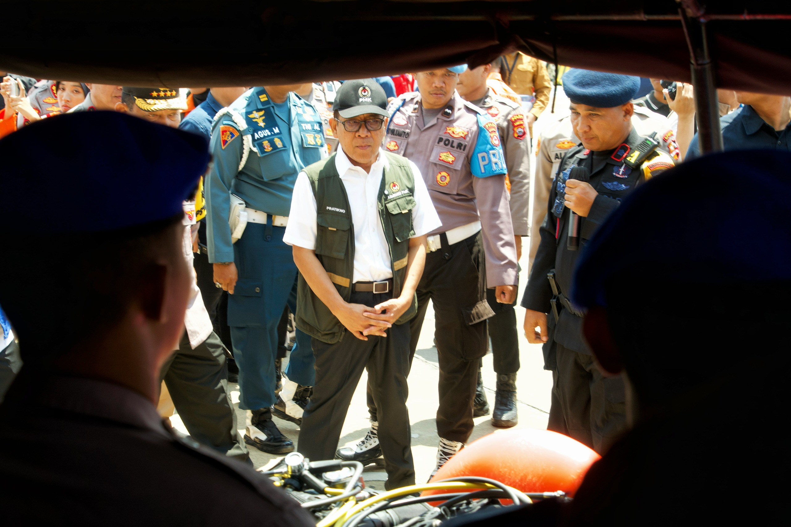 Hadapi Cuaca Ekstrem, Menko PMK Dorong Pelayanan Nataru yang Aman dan Lancar