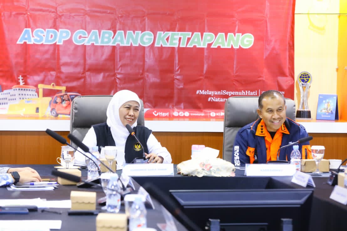 Gubernur Khofifah Apresiasi Kesiapan ASDP Ketapang & Basarnas di Nataru, Minta Kewaspadaan Arus Wisata Pantai dan Keselamatan Lintas Generasi