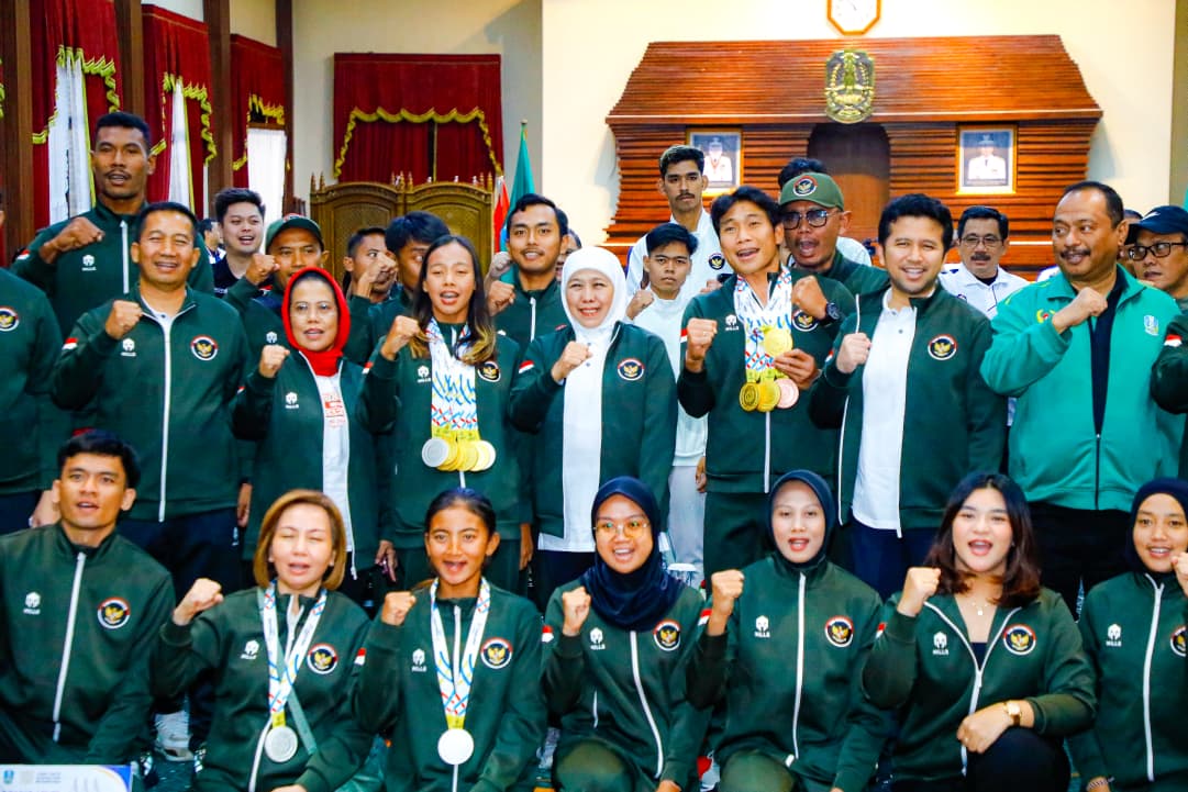 Gubernur Khofifah Ganjar Atlet dan Pelatih SEA Games XXXIII dengan Bonus Rp 8 Miliar, Dorong Prestasi Global