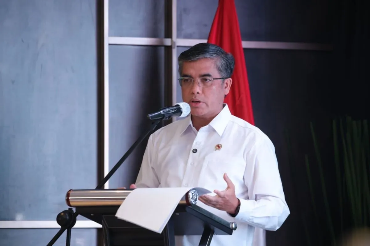 Menaker Tekankan Pentingnya Dialog Sosial di Dunia Kerja