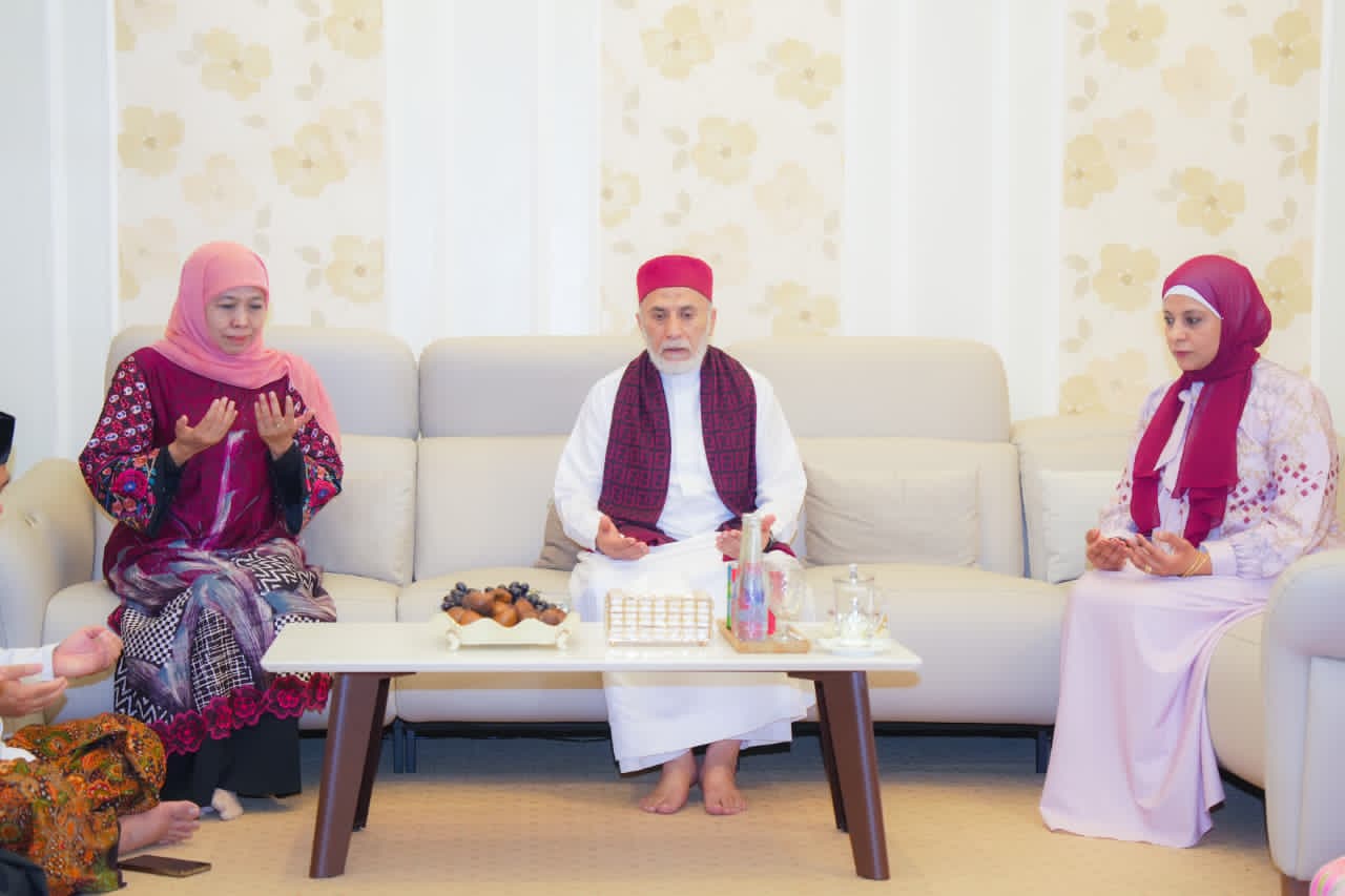 Gubernur Khofifah Nilai Bumi Sholawat Konsisten Kembangkan Pendidikan Berkualitas Internasional
