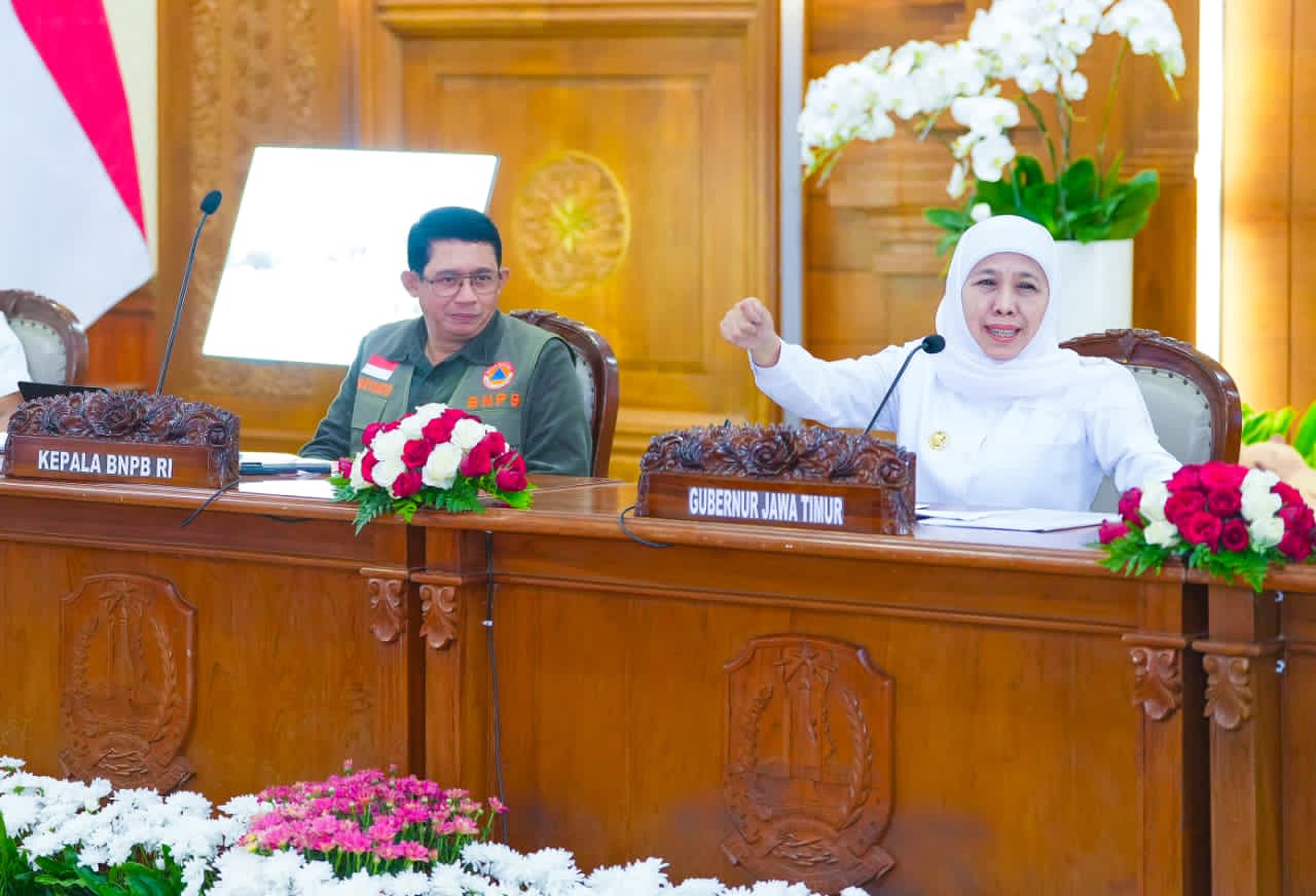 Gubernur Khofifah Bersama BNPB Gelar Rakor Mitigasi Bencana Hidrometeorologi, Siapkan Langkah Antisipatif Hadapi Kekeringan 2026