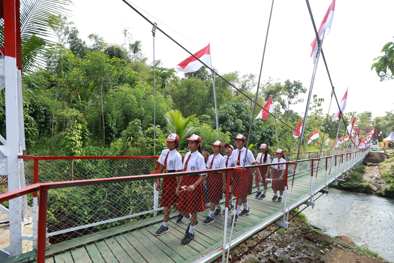 Jembatan Gantung Perintis Garuda Perkuat Konektivitas Desa di Banyuwangi