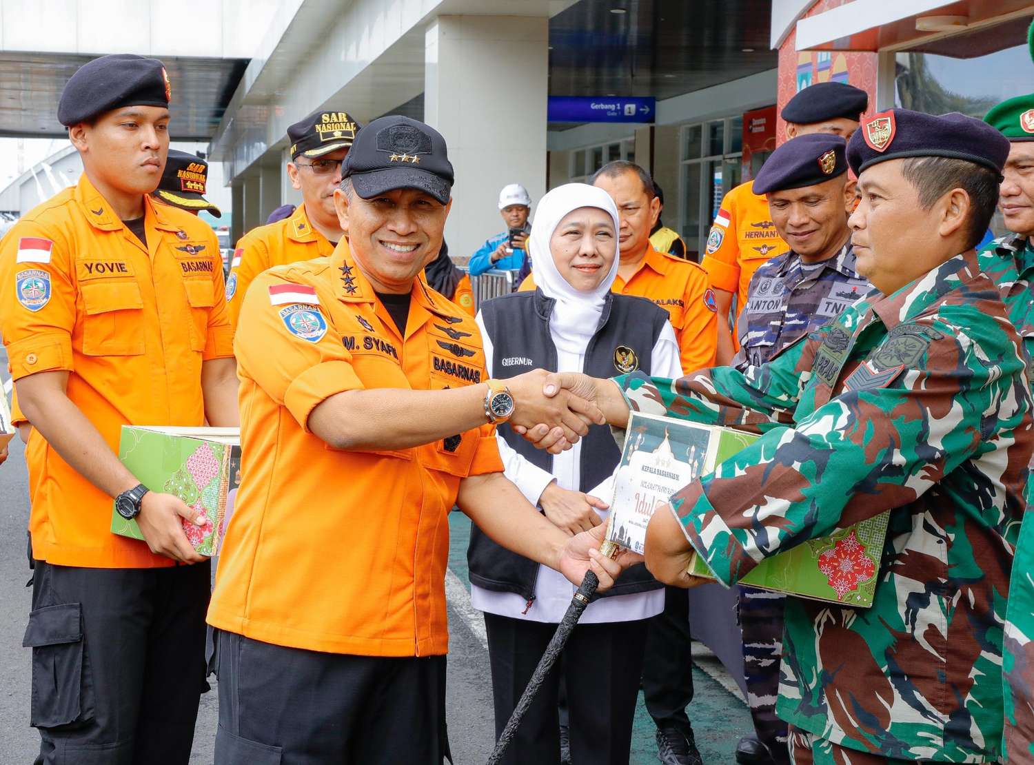Gubernur Khofifah Perkuat Kesiapsiagaan SAR Lebaran, Tinjau Langsung Pelabuhan Tanjung Perak
