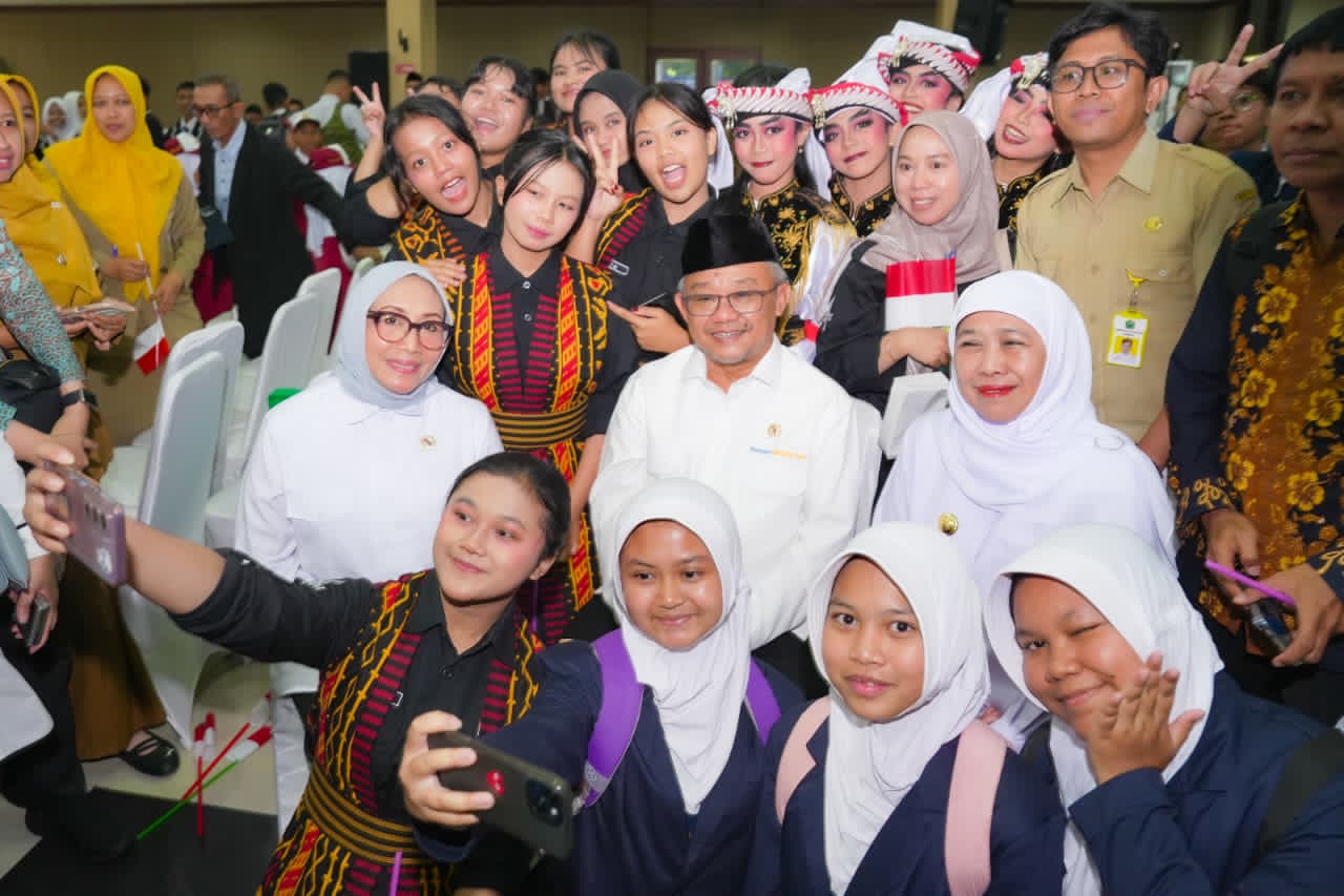 Gubernur Khofifah Tegaskan Perlindungan Anak di Satuan Pendidikan Menjadi Tanggung Jawab Bersama Pemerintah, Guru, Orang Tua, dan Masyarakat